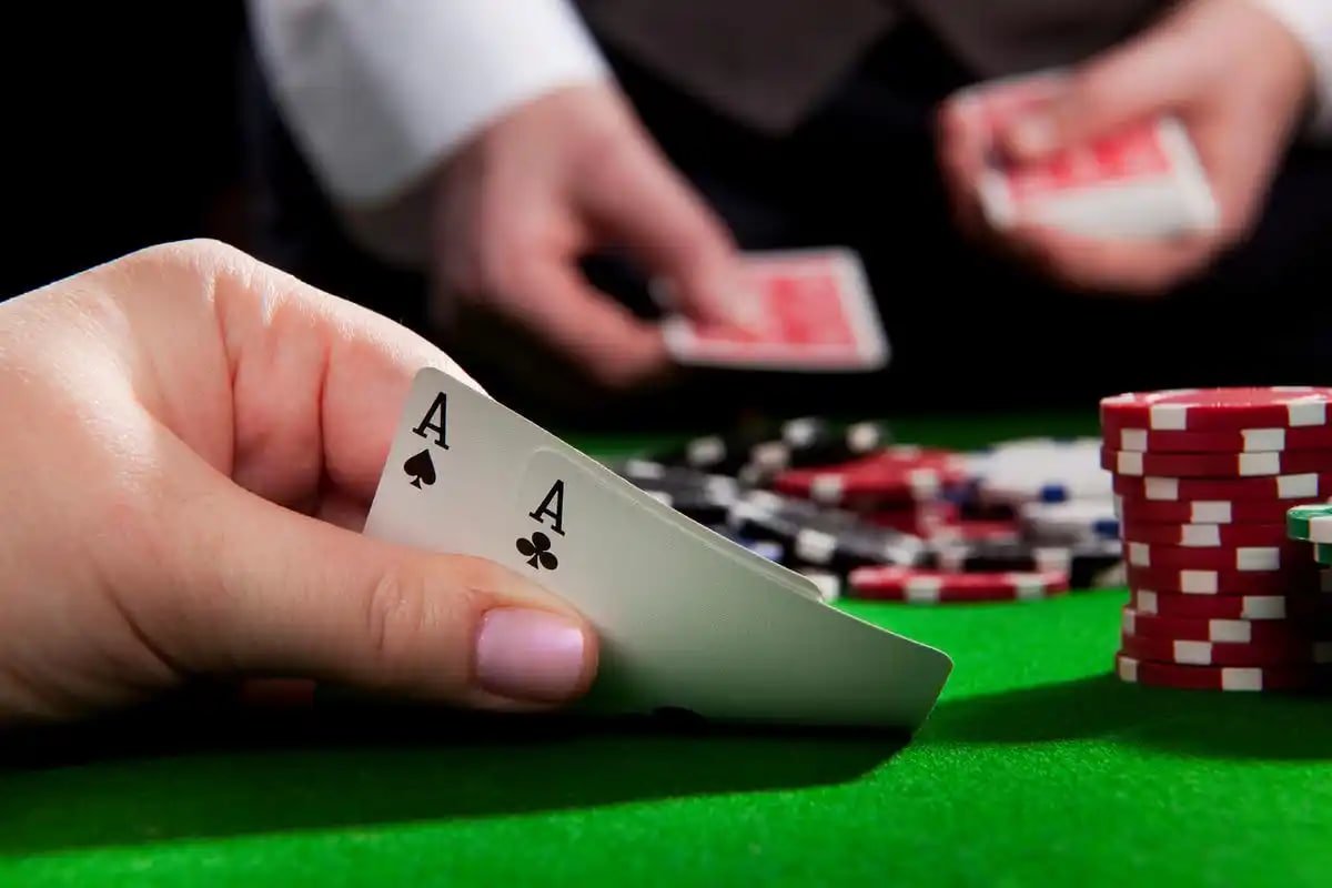 nett77 aplikasi mobile Android dan iOS untuk taruhan dan live casino di mana saja